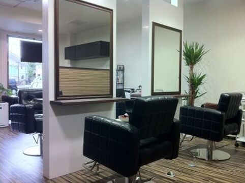 【熊取】≪週休2日OK≫≪平均19時退勤≫地域密着の個人サロン！お客さんにゆったり過ごしてもらえるお店なので、丁寧に施術したい方にぴったりです！「Relation hair design（リレーションヘアデザイン）」からスタイリスト（美容師）の求人☆★