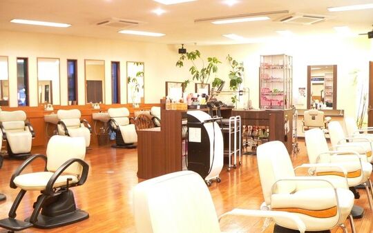 S・U・M・L・O・C・K 重留店（サムロック シゲトメテン）