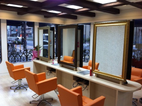 GAJIN oww（ガジン オー）