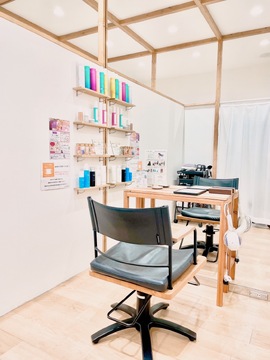 【JR柏原駅】≪完全週休2日制≫≪社会保険完備≫≪18時閉店≫≪土日休み相談可能≫≪マンツーマン施術可能≫≪スタイリストオンリー≫大人女性に人気の髪質改善サロン！個室スペースがあり、お客様一人一人に向き合った接客ができます！「petite（プティット）」からスタイリスト（美容師）の求人☆★