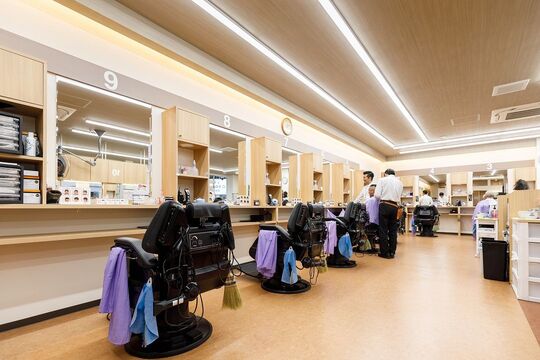 理容こうのいけ コザ店（リヨウコウノイケ コザテン）