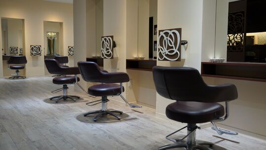 LOVERIA KAMITSU（ラヴリア カミツ）