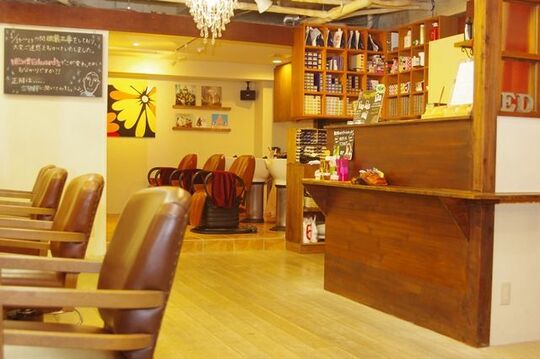 Edward’s Hair 南口 （エドワーズ ヘアー ミナミグチ）