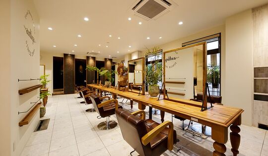 anz Material Beauty by antiqa（アンジー マテリアル ビューティ バイ アンティカ）