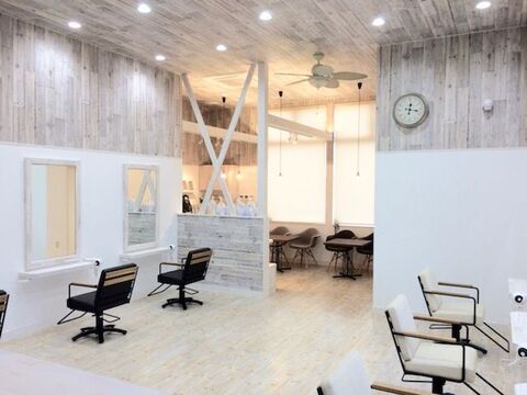 【西新発田】≪日祝休みOK≫≪パートさん大歓迎≫≪社会保険完備≫働きやすいサロン！ブランクのある方やママさんお美容師も歓迎！仕事もプライベートも両立できるサロン！「riche（リーチェ）」からスタイリスト（美容師）の求人☆★