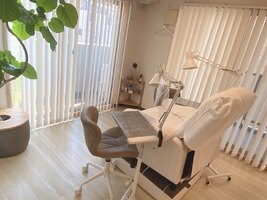 株式会社アンドビー