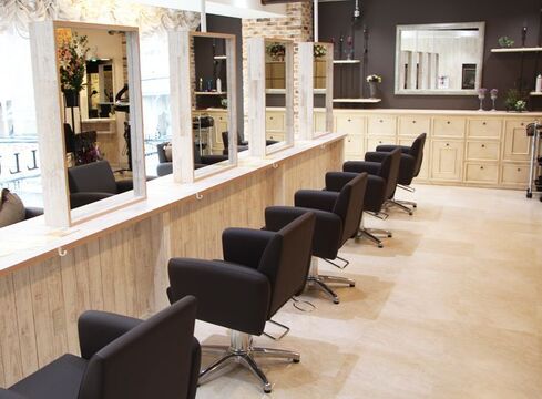 ALLURE hair luce 心斎橋店（アリュール ヘアー ルーチェ シンサイバシテン）