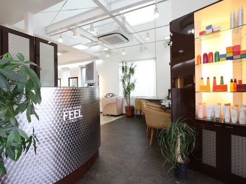 HAIR MAKE FEEL HILLS（ヘアー メイク フィール ヒルズ）