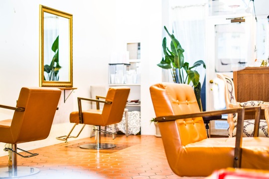 Canna hair maison（カンナ ヘアー メゾン）