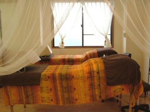 Fleuge（フルージュ）