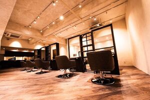 株式会社sublimes