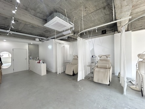 【阿波座】≪完全週休2日制≫≪実働8時間≫≪社会保険完備≫正社員・パートから選択OK！土日休み取得可能などプライベートも充実間違いナシ！「POOL EDOBORI（プールエドボリ）」からアイリスト（まつげエクステ・まつげパーマ・アイブロウ）の求人☆☆