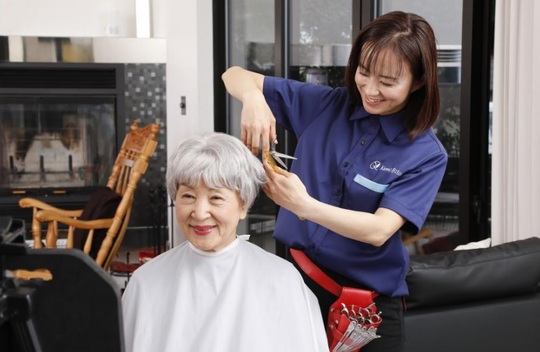 Kamibito 阪神千船店（カミビト ハンシンチブネ）