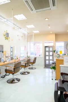 アン・ティナ 東初石店（アンティナ ヒガシハツイシテン）