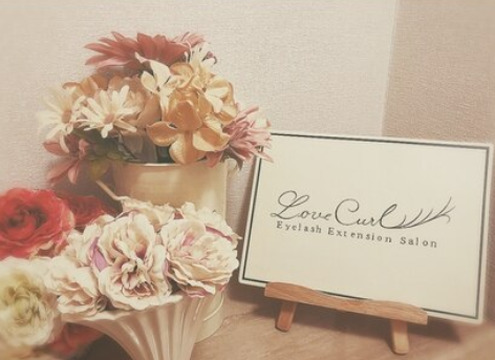 brooch by lovecurl（ブローチ バイ ラブカール）