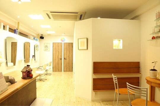 REJOUIR des BRAS（レジュイール デ ブラ）