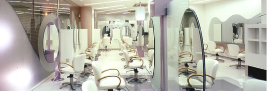 WHITEHOUSE芦屋店（ホワイトハウスアシヤテン）