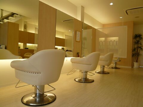 colors（カラーズ）