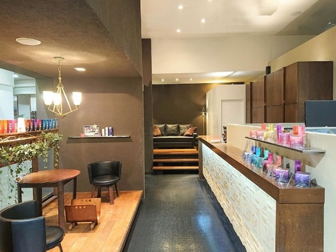 hair&make Bis! イオンモール八幡東店（ヘアアンドメイク ビス イオンモールヤハタヒガシテン）