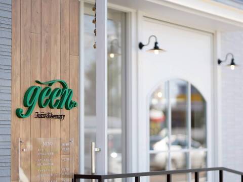 geen 鶴ヶ島店（ジーン ツルガシマ）