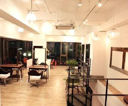 【福生駅】≪16時までの勤務OK≫≪社会保険完備≫ブランクが心配な方、主婦さんも大歓迎！安心して働くことができる環境です！「SUGIMOTO 福生店（スギモトフッサテン）」からアシスタント（美容師）の求人☆★