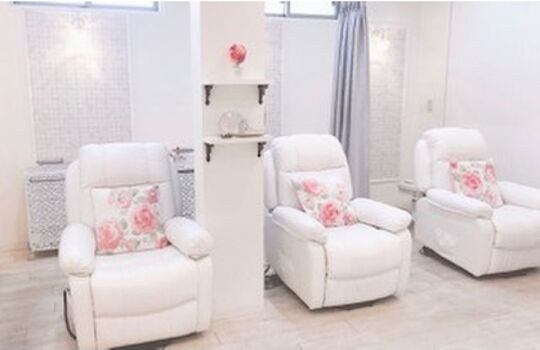 Ray Eyelash Salon 守谷店（レイ アイラッシュ サロン モリヤテン）