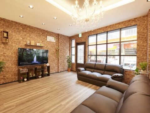 Monica鶴ヶ峰店（モニカツルガミネテン）