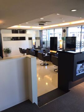 【外環沿い河内長野】≪実働8時間・20時迄に退勤≫≪社会保険完備≫無理のないレッスン体制！居心地の良いサロン空間が広がります！「he’ritage（エリタージュ）」からアシスタント（美容師）の求人☆★