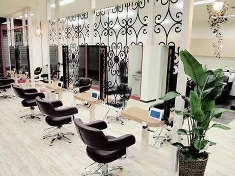 半個室型髪質改善 alpha hair salon 春日原店（ハンコシツガタカミシツカイゼン アルファ ヘア サロン カスガバルテン）