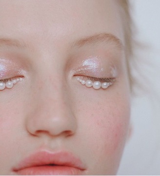 Showers.（シャワーズ）