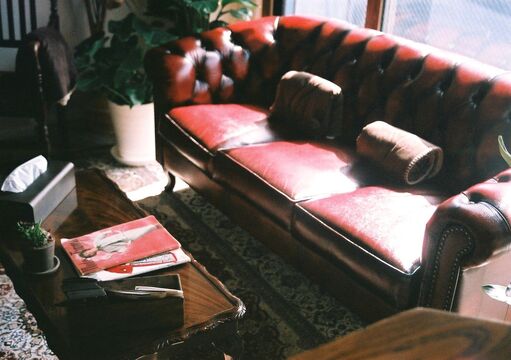 【三ノ宮】≪ライフスタイルに合わせて働き方を選択可能≫≪誕生日休暇あり≫決まったマニュアルなどは有りません☆あなたの長所を活かして仕事ができます！モダンテイストなオシャレサロンCubiculum（クビクルム）からスタイリスト（美容師）の求人☆☆