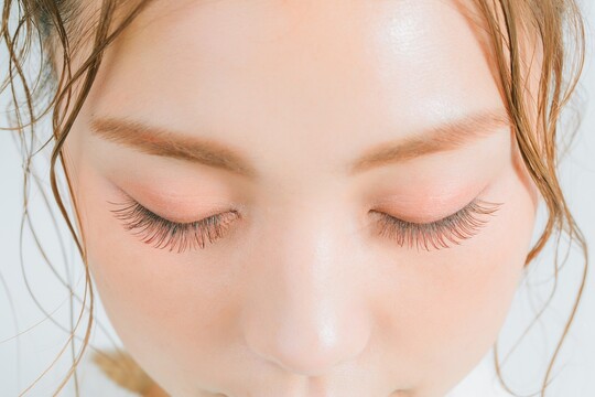 【北谷】≪未経験OK≫≪月9日休み≫≪土日休みOK≫≪時短社員OK≫しっかりとした研修で未経験の方でも売上を立てやすい！抜群の働きやすさでスタッフの離職率が低いサロンです！「Eyelash Salon Lady 北谷店（アイラッシュサロンレディチャタンテン）」からアイリスト（まつげエクステ・まつげパーマ）の求人☆☆