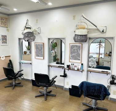 ヘアカラー専門店 LEON COLOR（ヘアカラーセンモンテン レオン カラー）