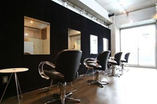 NINE hair-studio （ナイン ヘアスタジオ）