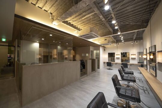 DOLCE hair（ドルチェ ヘアー）