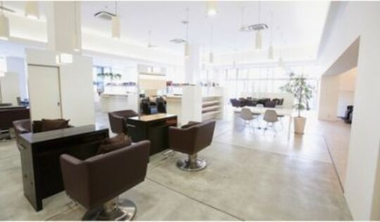 GALLERIA CINQ（ギャラリアサンク）