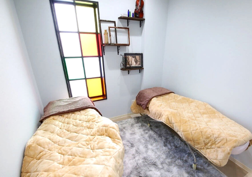 Lilia frill eye beauty 金剛店（リリア フリル アイ ビューティー コンゴウテン）