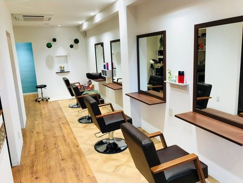 hair salon Hinata（ヘア サロン ヒナタ）