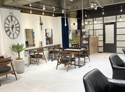 Neale.（ニール）