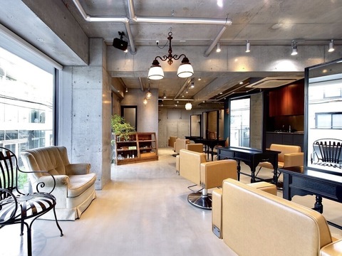 ANDREY（アンドレイ）