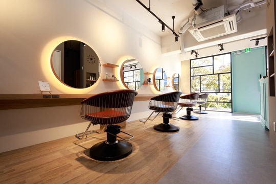 LAF.Hair&Life 所沢西口店（ラフヘアーアンドライフ トコロザワニシグチテン）