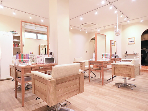 emue 上大岡店（エミュー カミオオオカテン）