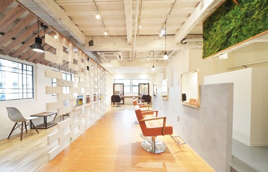 chill out 本町店（チル アウト ホンマチテン）