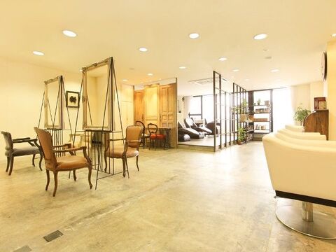 RITA Hairs（リタ ヘアーズ）