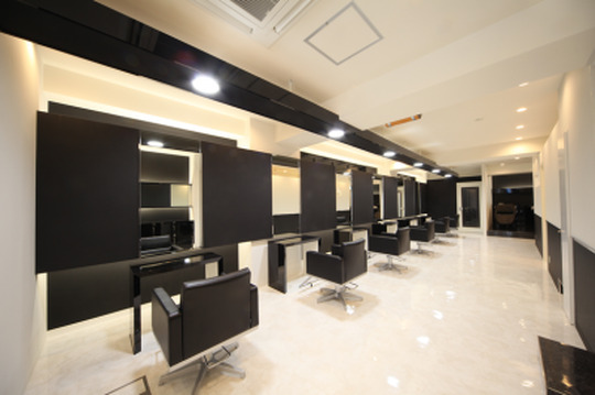 ｄ.HAIR DESIGN（ディーヘア デザイン）