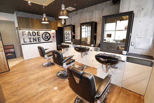 FADE&LINE the BARBER 十和田店（フェードアンドライン ザ バーバー トワダテン）