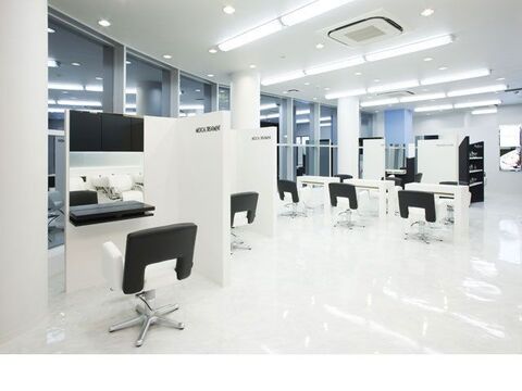 【相模大野】＜完全週休2日制＞＜社会保険完備＞＜入客チャンス◎＞などの抜群の待遇を整えるTAYAグループ☆集客にもかなり力を入れているので月給30万円以上の高収入も狙えます！プライベートも充実可能！TAYA 相模大野店（タヤサガミオオノテン）からスタイリスト（美容師）の求人☆★