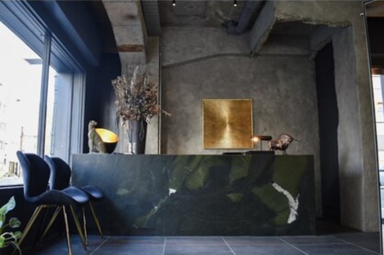 PLATINUM（プラチナム）