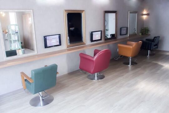 TRACK HAIR CREATE（トラック ヘアー クリエイト）