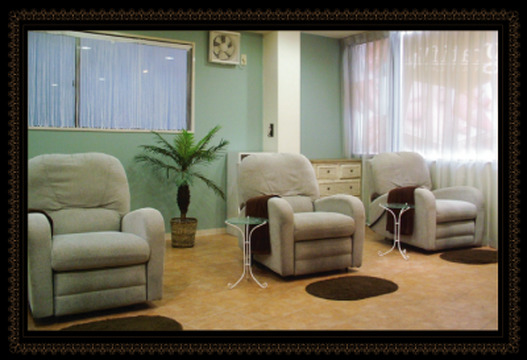 gratify plus梅田（グラティフィープラス　ウメダ）